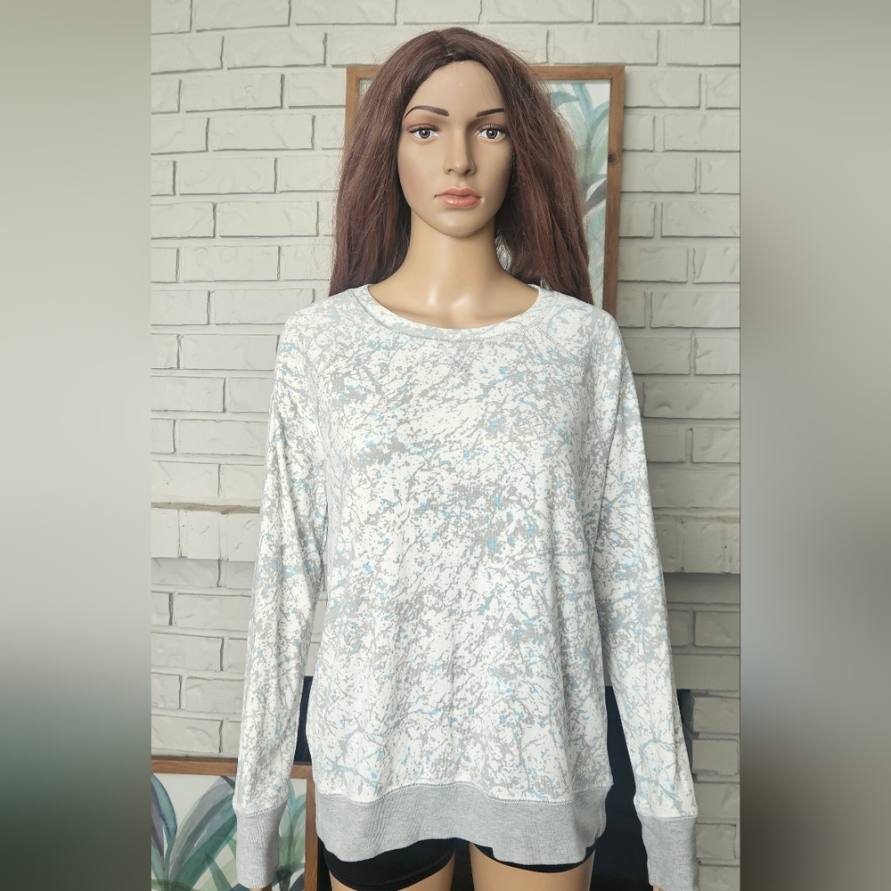 Eddie Bauer Gray White Scoop Neck Sweater Top